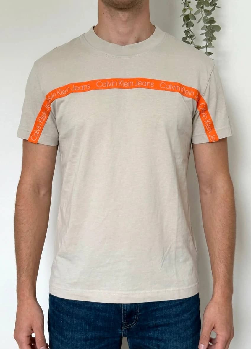 T-shirt Calvin Klein Jeans beige bande orange taille L - FP260327