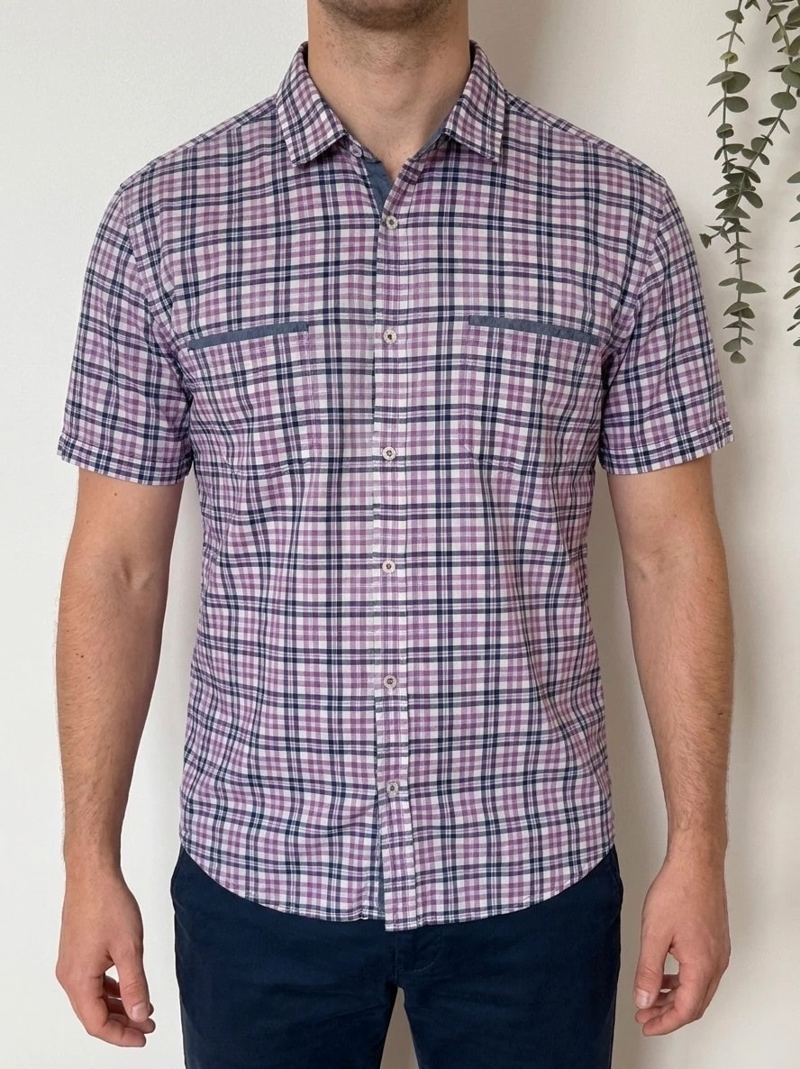Chemise manches courtes regular fit BOSS carreaux rose violet bleu taille L - DN26095